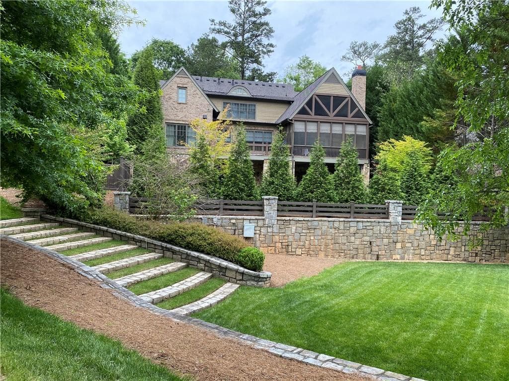 6 bedroom, 9 bathroom, 8,598 sq ft single family residence for sale at 542 Hillside Drive, Atlanta, GA 30342 — photo 6