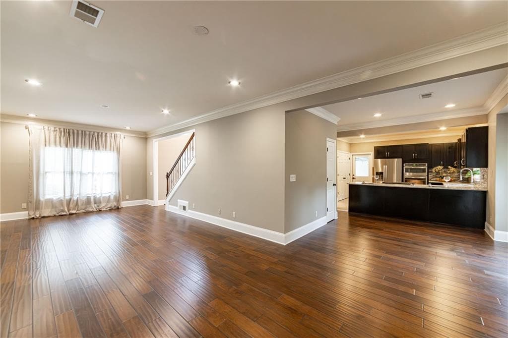 4 bedroom, 3 bathroom, 2,260 sq ft single family residence for sale at 11840 Aspen Forest Drive, Johns Creek, GA 30005 — photo 8
