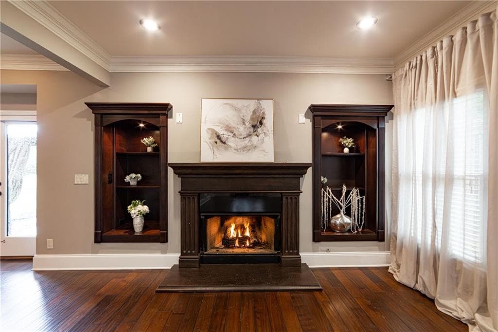 4 bedroom, 3 bathroom, 2,260 sq ft single family residence for sale at 11840 Aspen Forest Drive, Johns Creek, GA 30005 — photo 9