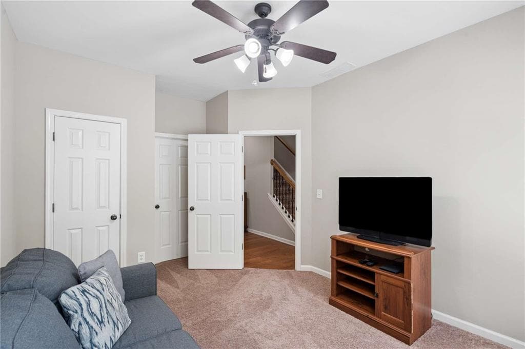3 bedroom, 4 bathroom, 2,260 sq ft townhouse for sale at 503 Grove Field Court, Suwanee, GA 30024 — photo 8