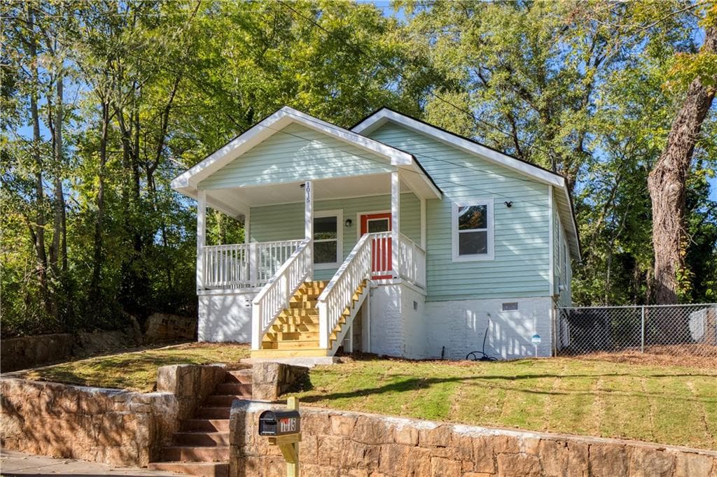 3 bedroom, 2 bathroom, 1,150 sq ft single family residence for rent at 1015 Sims Street, Atlanta, GA 30310 for $1,895 a month — photo 2