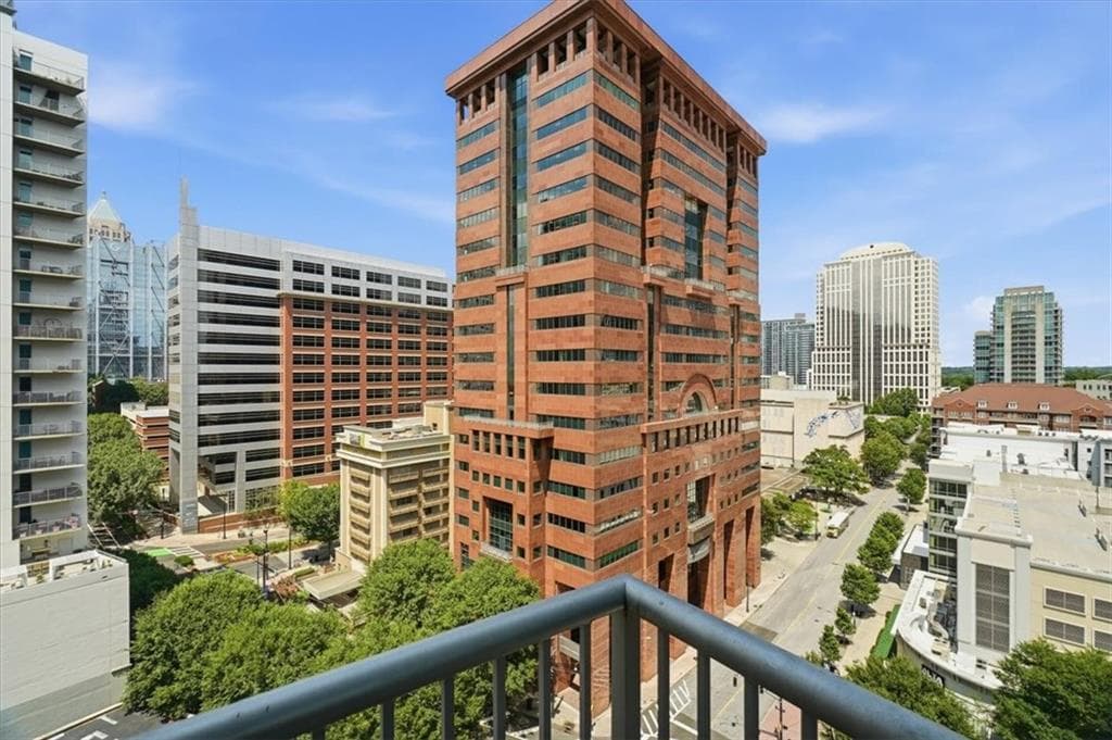 2 bedroom, 2 bathroom, 1,091 sq ft condominium for sale at 44 Peachtree Place 1431, Atlanta, GA 30309 — photo 5