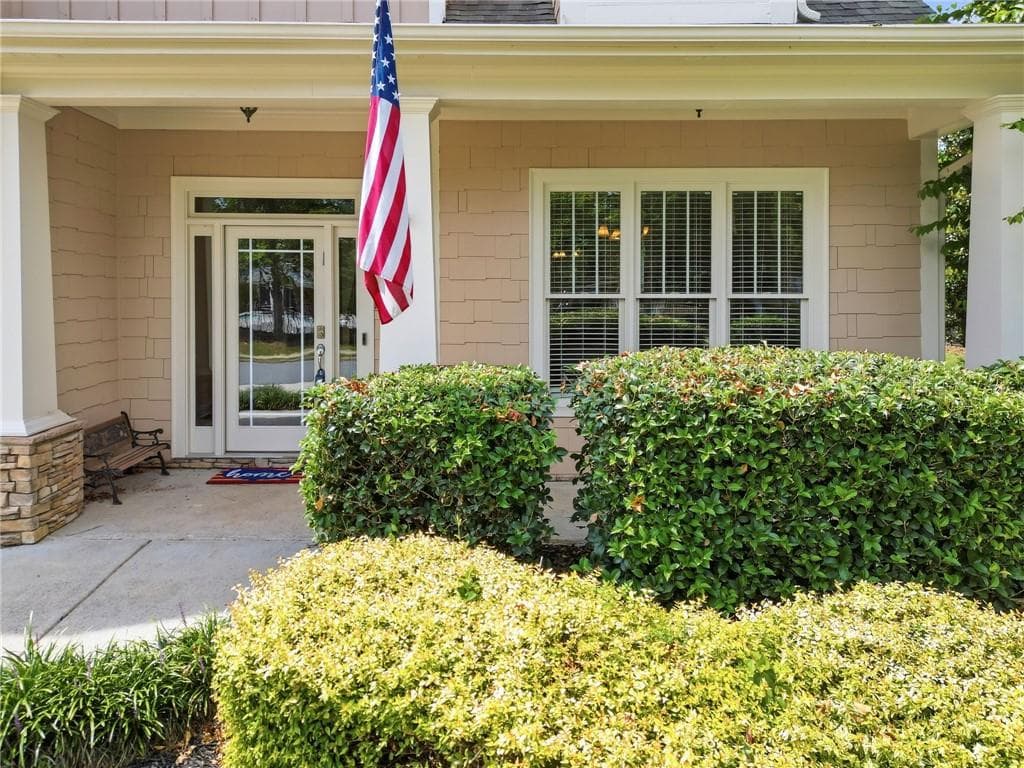 4 bedroom, 3 bathroom, 2,739 sq ft single family residence for sale at 1879 Tranquil Field Drive, Acworth, GA 30102 — photo 3
