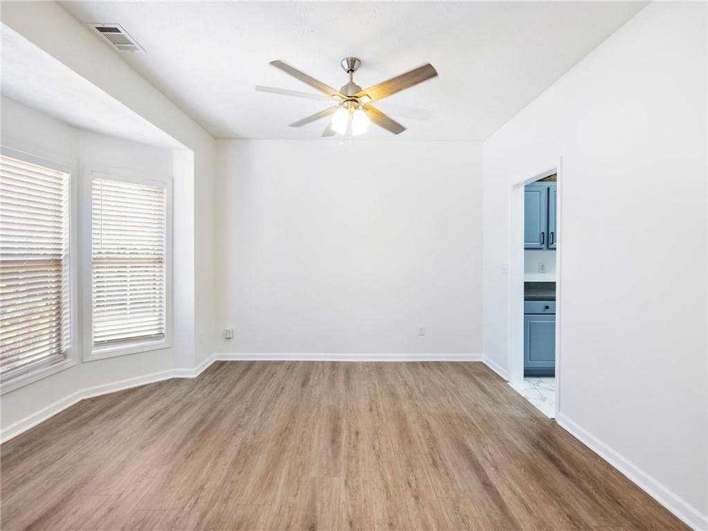 4 bedroom, 3 bathroom, 2,487 sq ft single family residence for sale at 2535 Fairmont Park Court, Dacula, GA 30019 — photo 3