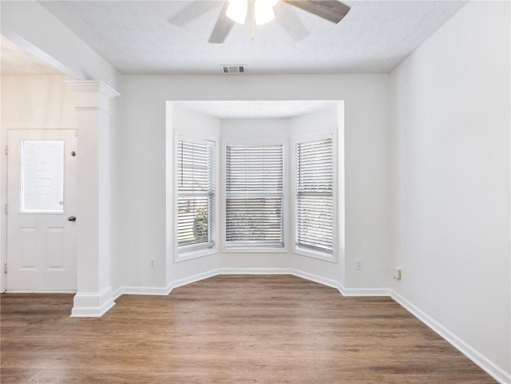 4 bedroom, 3 bathroom, 2,487 sq ft single family residence for sale at 2535 Fairmont Park Court, Dacula, GA 30019 — photo 4