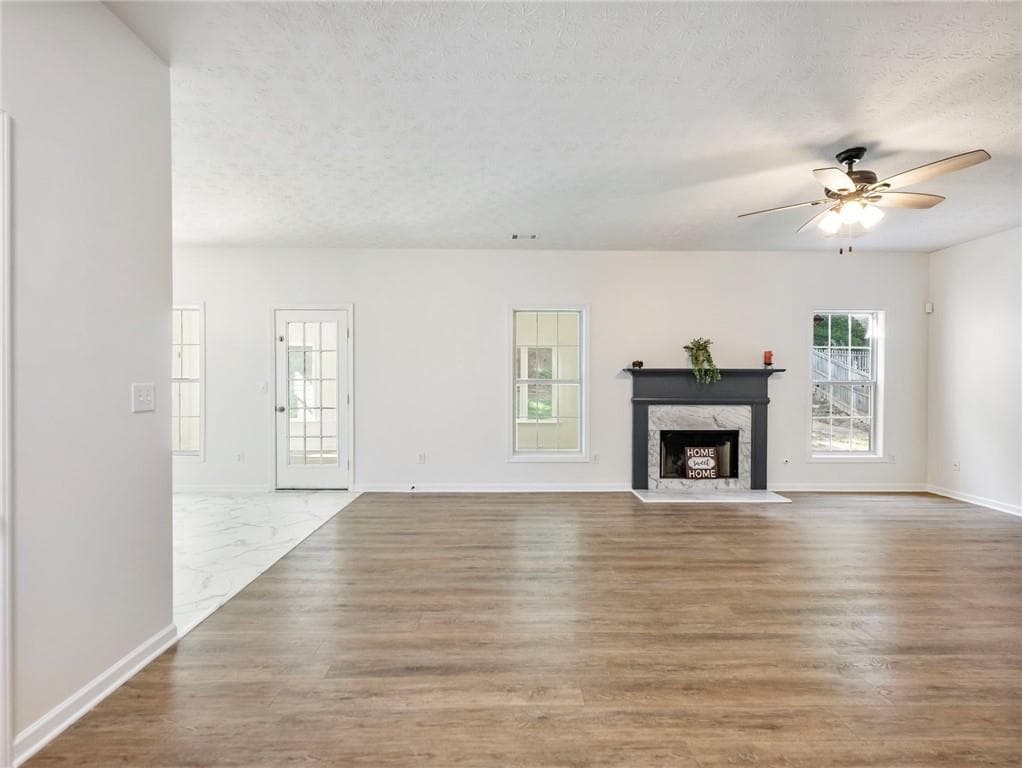 4 bedroom, 3 bathroom, 2,487 sq ft single family residence for sale at 2535 Fairmont Park Court, Dacula, GA 30019 — photo 6