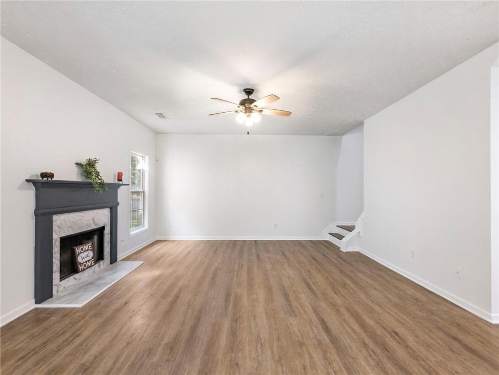 4 bedroom, 3 bathroom, 2,487 sq ft single family residence for sale at 2535 Fairmont Park Court, Dacula, GA 30019 — photo 7