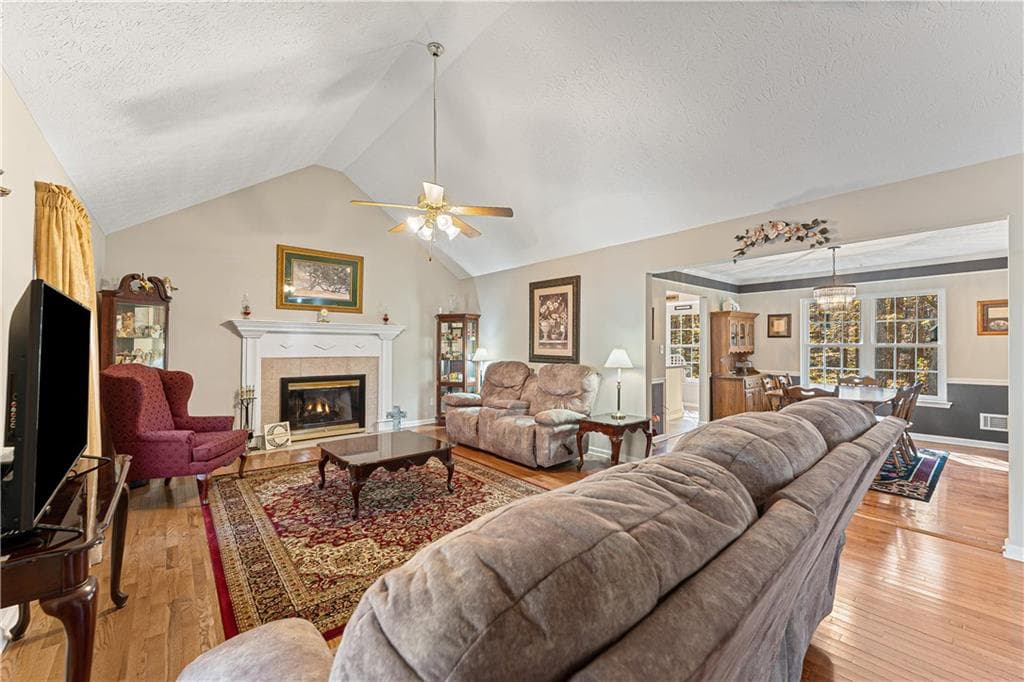 3 bedroom, 3 bathroom, 2,194 sq ft single family residence for sale at 190 Timber Ridge Drive, Mcdonough, GA 30252 — photo 5