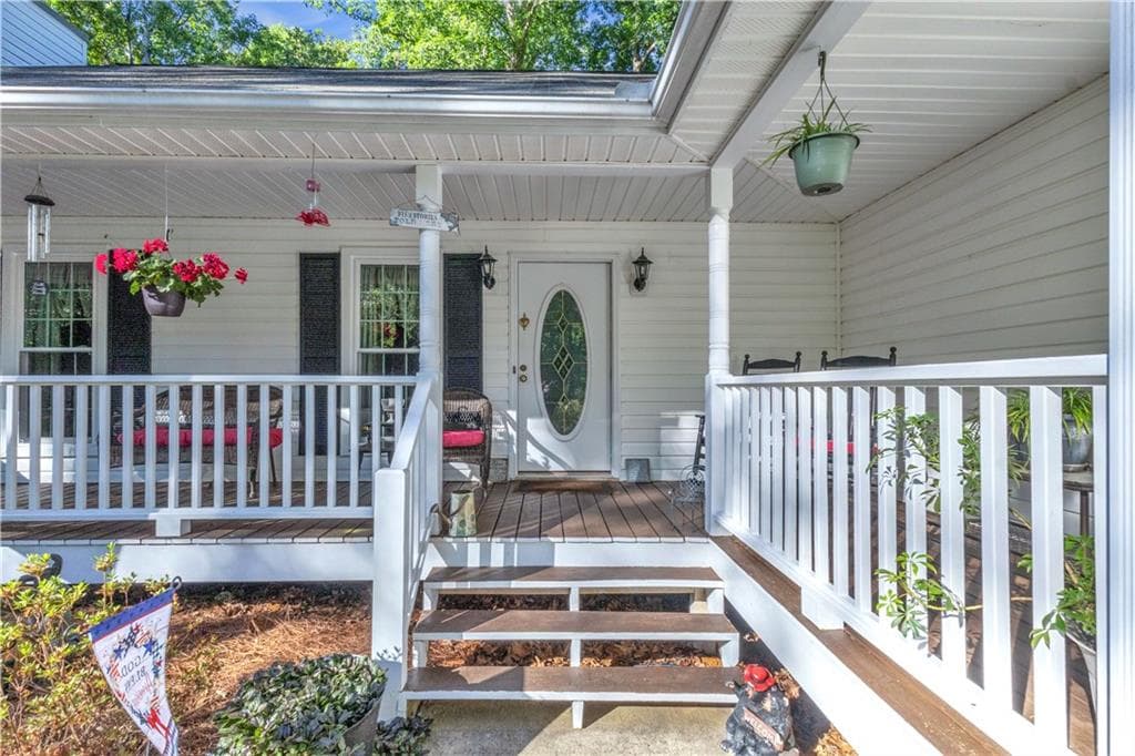 3 bedroom, 3 bathroom, 2,194 sq ft single family residence for sale at 190 Timber Ridge Drive, Mcdonough, GA 30252 — photo 3
