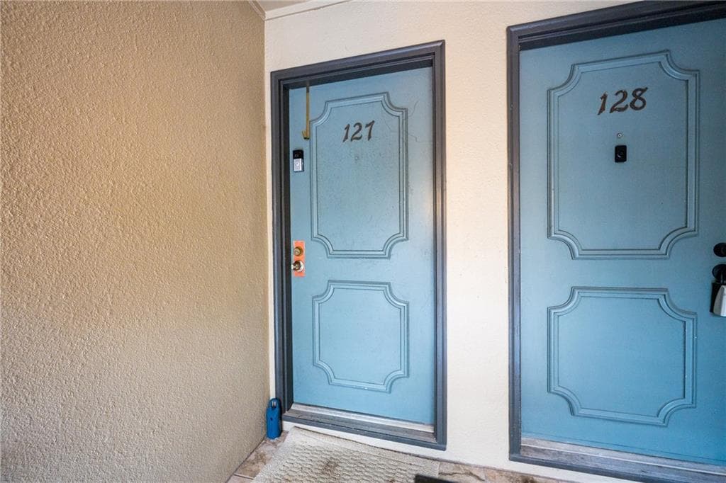 1 bedroom, 1 bathroom, 812 sq ft condominium for rent at 127 Lablanc Way, Atlanta, GA 30327 for $1,800 a month — photo 2