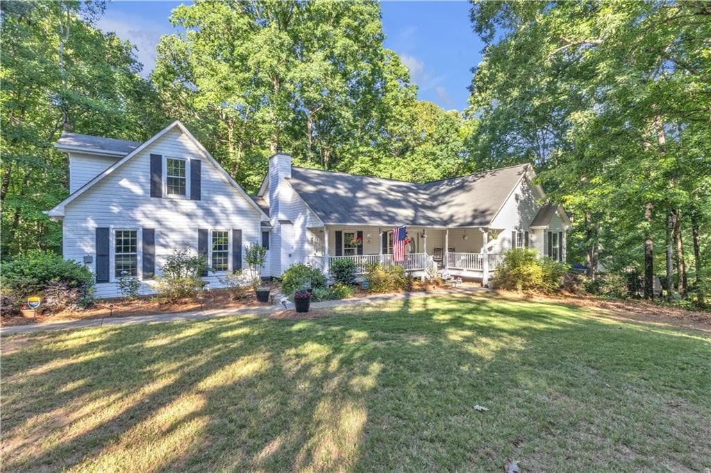 3 bedroom, 3 bathroom, 2,194 sq ft single family residence for sale at 190 Timber Ridge Drive, Mcdonough, GA 30252 — photo 1 of 30