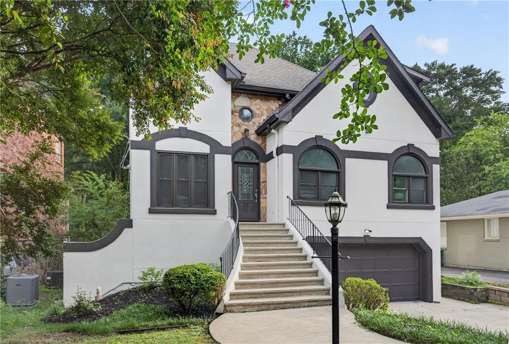 4 bedroom, 5 bathroom, 2,119 sq ft single family residence for sale at 1419 Cartecay Drive, Atlanta, GA 30319 — photo 3