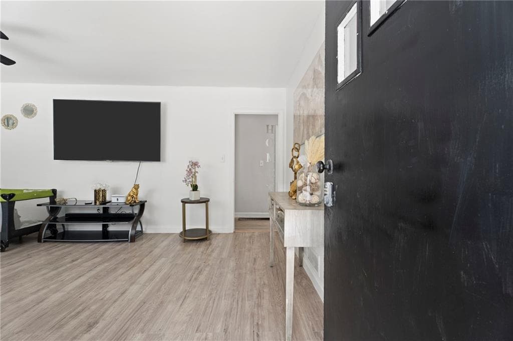 3 bedroom, 2 bathroom, 1,364 sq ft single family residence for sale at 1132 Bethsaida Road, Riverdale, GA 30296 — photo 5