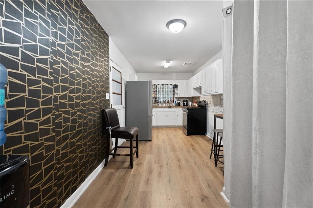 3 bedroom, 2 bathroom, 1,364 sq ft single family residence for sale at 1132 Bethsaida Road, Riverdale, GA 30296 — photo 8