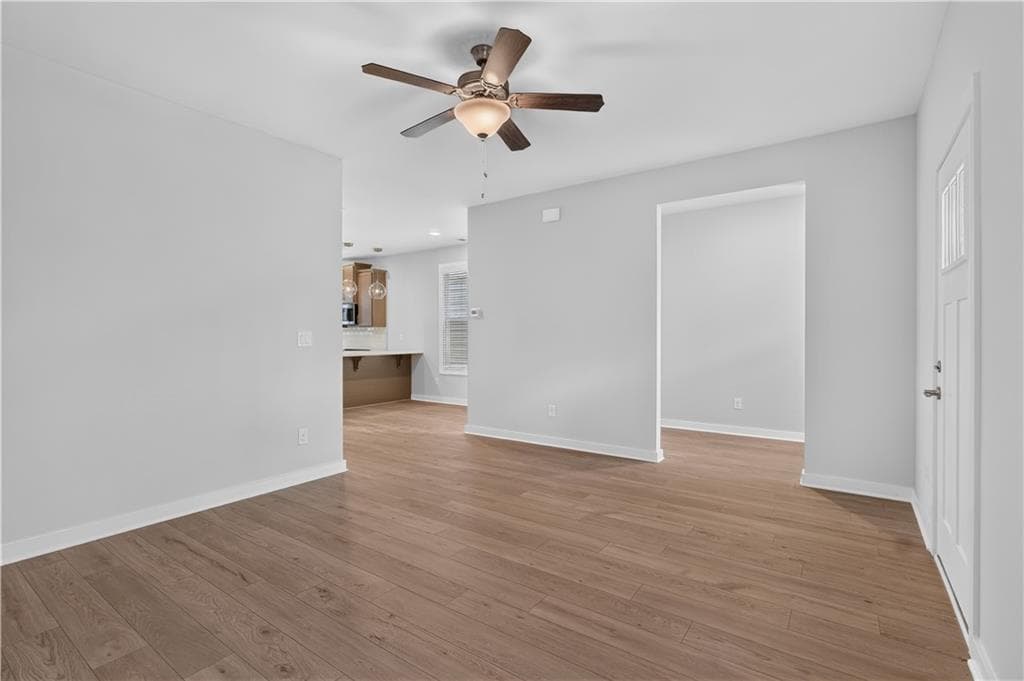 3 bedroom, 3 bathroom, 1,440 sq ft single family residence for sale at 320 Dempsey Drive, Fayetteville, GA 30214 — photo 8