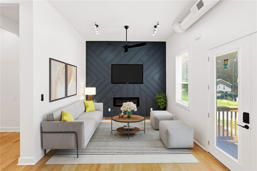3 bedroom, 2 bathroom, 1,800 sq ft single family residence for sale at 2585 Hood Avenue, Atlanta, GA 30318 — photo 7
