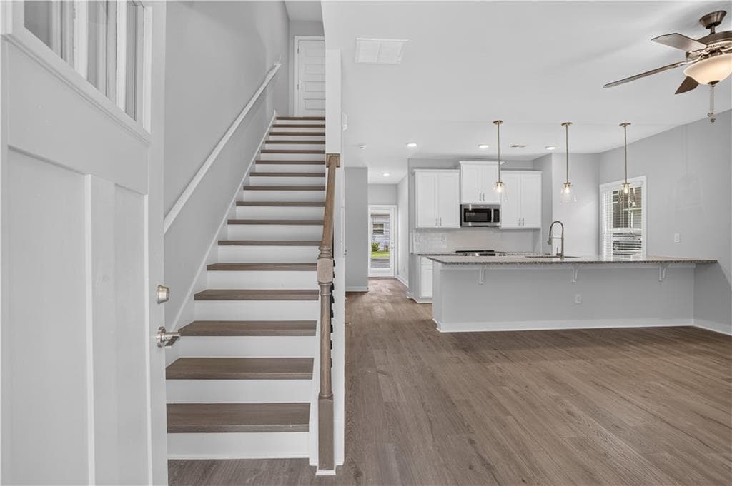 3 bedroom, 3 bathroom, 1,324 sq ft townhouse for sale at 205 Maddux Street LOT 23, Fayetteville, GA 30214 — photo 3