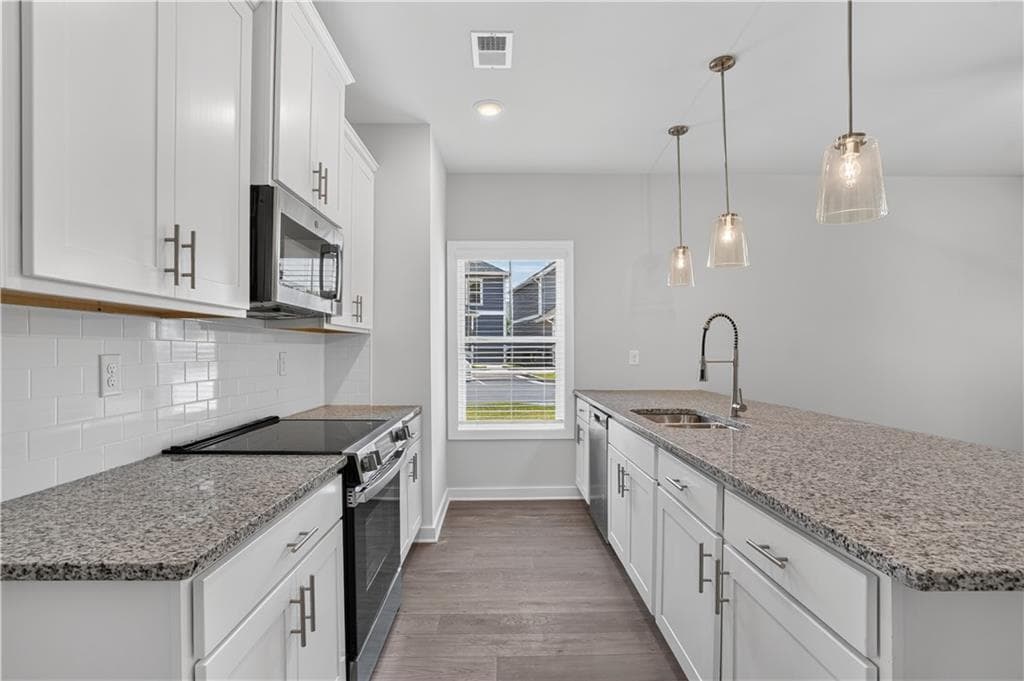 3 bedroom, 3 bathroom, 1,324 sq ft townhouse for sale at 205 Maddux Street LOT 23, Fayetteville, GA 30214 — photo 5