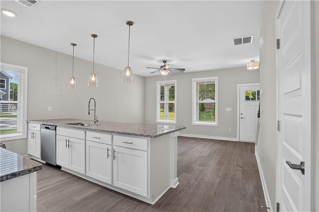 3 bedroom, 3 bathroom, 1,324 sq ft townhouse for sale at 205 Maddux Street LOT 23, Fayetteville, GA 30214 — photo 6