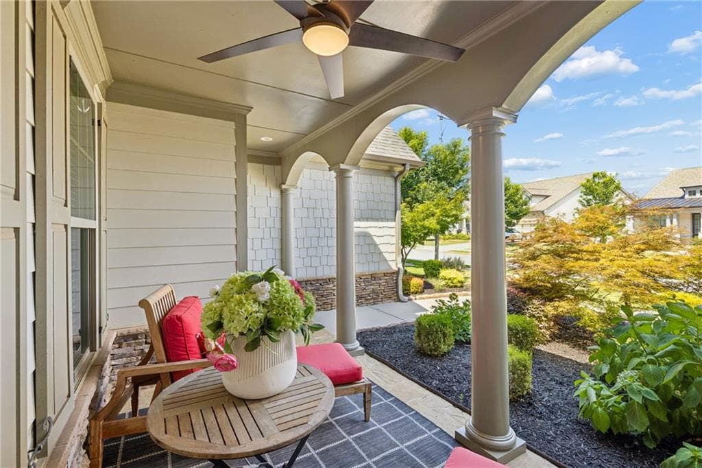 4 bedroom, 3 bathroom, 3,307 sq ft single family residence under contract at 5132 Castlehaven Bend, Powder Springs, GA 30127 — photo 3