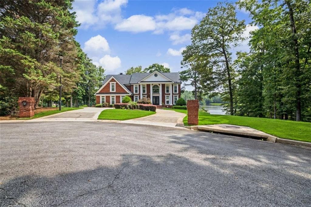 5 bedroom, 4 bathroom, 5,872 sq ft single family residence for sale at 15 Nick Price Nook, Sharpsburg, GA 30277 — photo 3