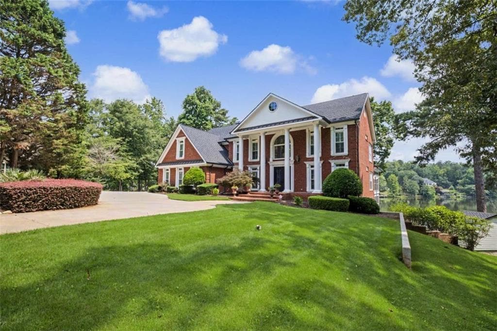 5 bedroom, 4 bathroom, 5,872 sq ft single family residence for sale at 15 Nick Price Nook, Sharpsburg, GA 30277 — photo 4