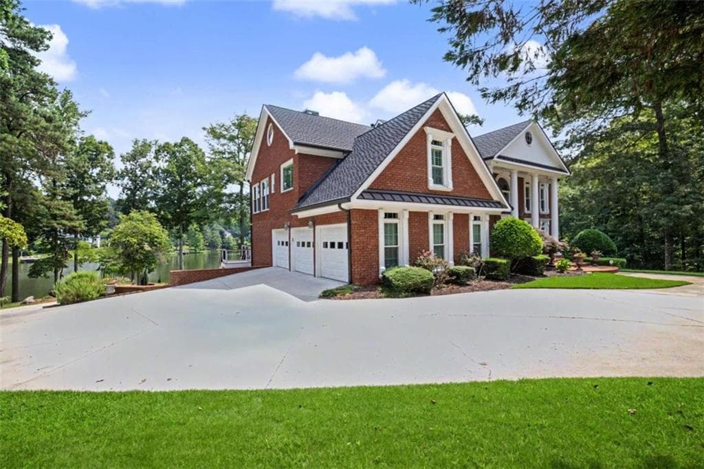 5 bedroom, 4 bathroom, 5,872 sq ft single family residence for sale at 15 Nick Price Nook, Sharpsburg, GA 30277 — photo 6