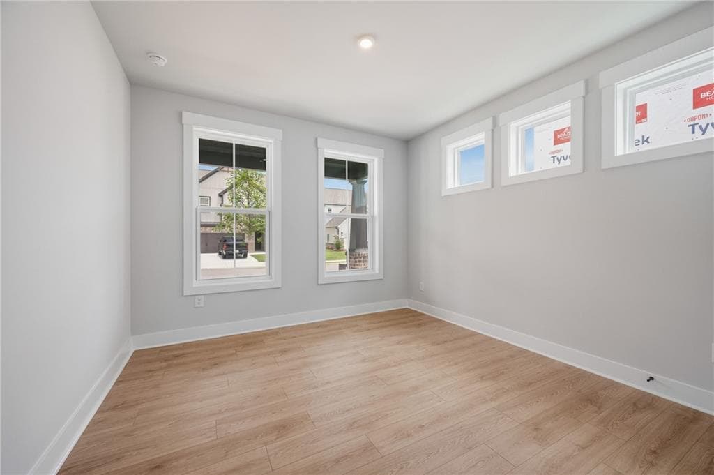 5 bedroom, 4 bathroom, 3,133 sq ft single family residence for sale at 4182 Adler Circle, Buford, GA 30519 — photo 10