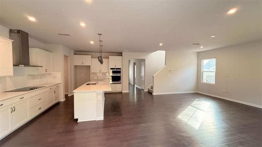 5 bedroom, 4 bathroom, 3,683 sq ft single family residence under contract at 230 Mackenzie Court, Covington, GA 30016 — photo 3