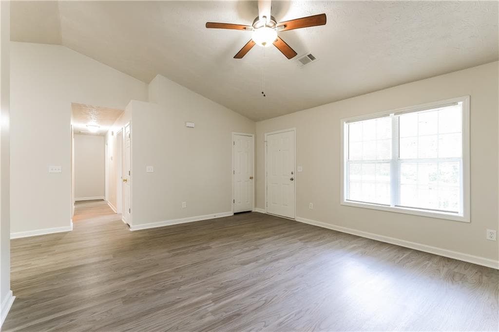 3 bedroom, 2 bathroom, 1,244 sq ft single family residence for sale at 3140 Alenes Drive, Gainesville, GA 30506 — photo 4