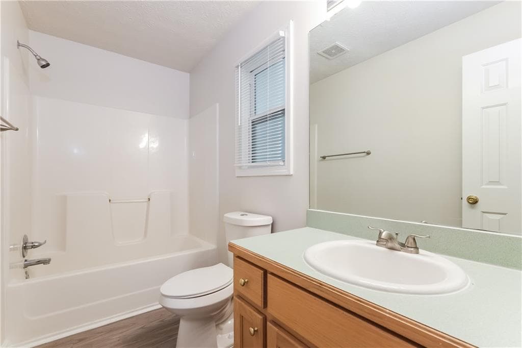 3 bedroom, 2 bathroom, 1,244 sq ft single family residence for sale at 3140 Alenes Drive, Gainesville, GA 30506 — photo 10