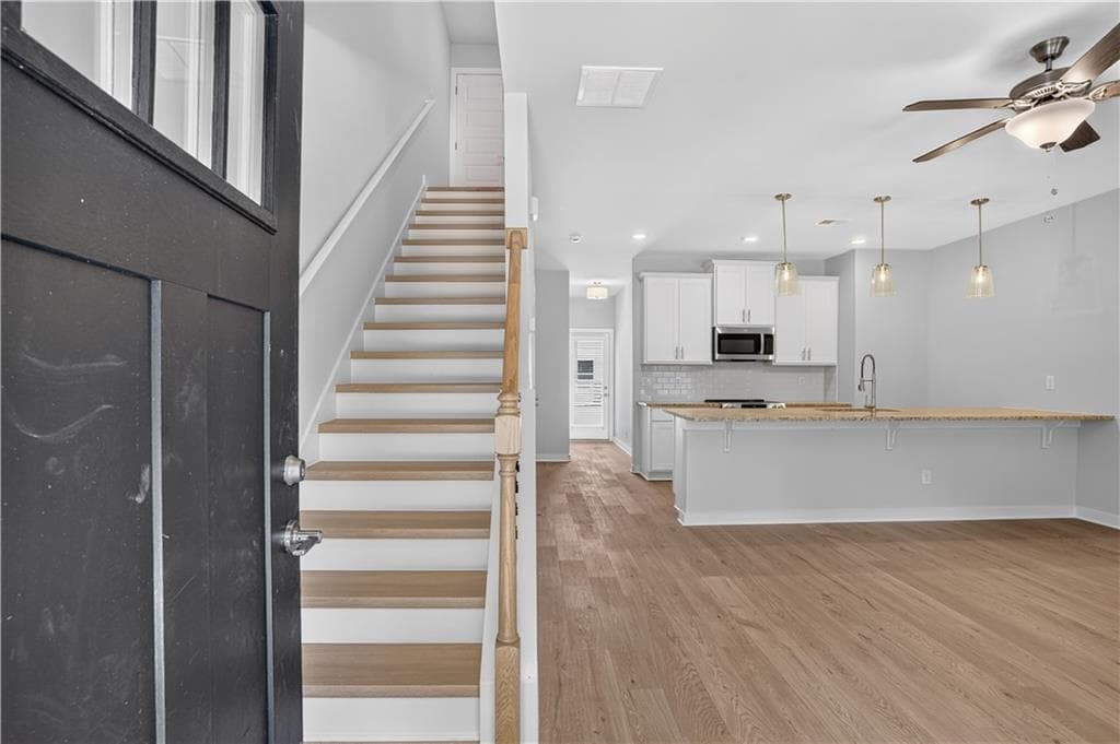3 bedroom, 3 bathroom, 1,324 sq ft townhouse for sale at 235 Maddux Street LOT 20, Fayetteville, GA 30214 — photo 3