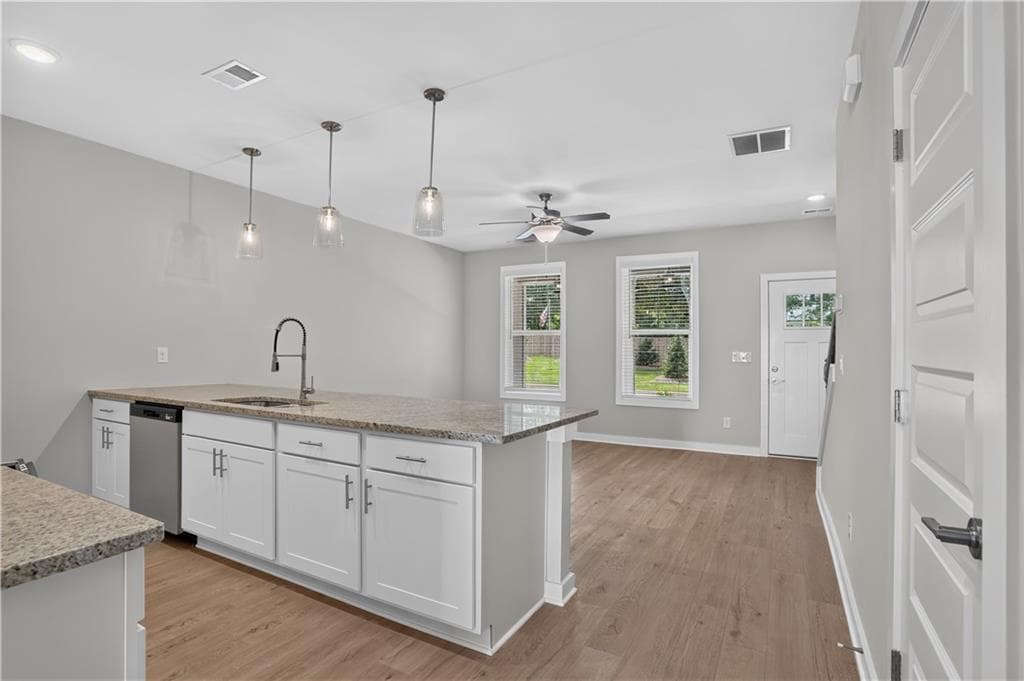 3 bedroom, 3 bathroom, 1,324 sq ft townhouse for sale at 235 Maddux Street LOT 20, Fayetteville, GA 30214 — photo 7
