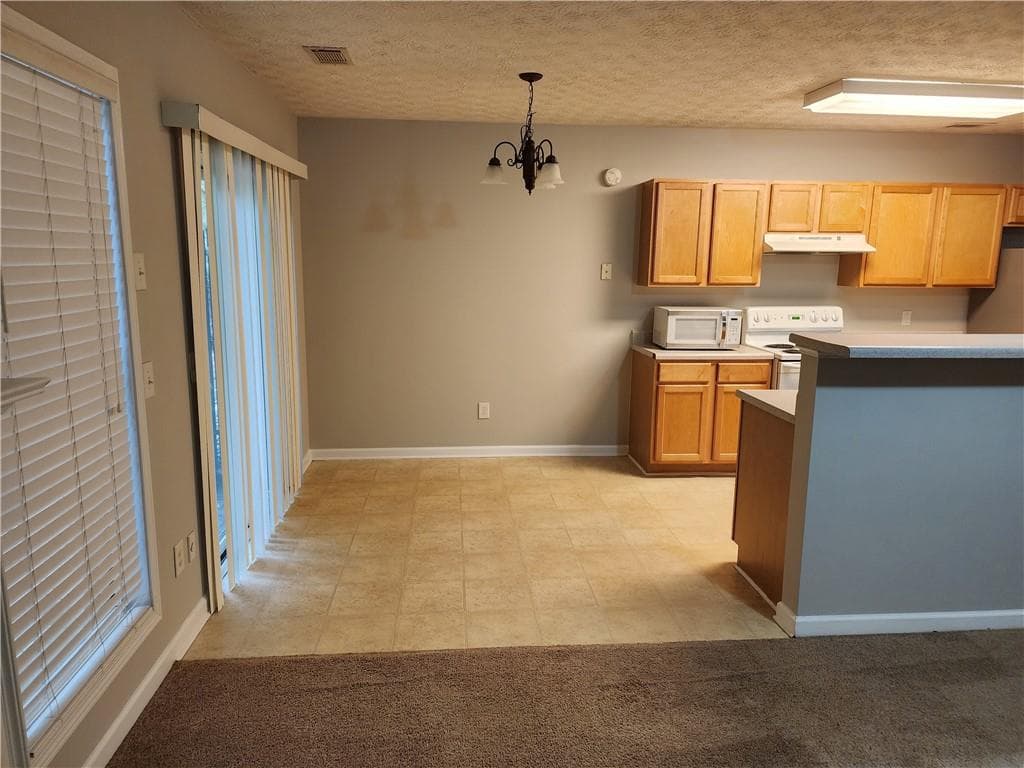 3 bedroom, 3 bathroom, 1,569 sq ft townhouse for rent at 6129 Brookechase Lane, Norcross, GA 30093 for $1,795 a month — photo 9
