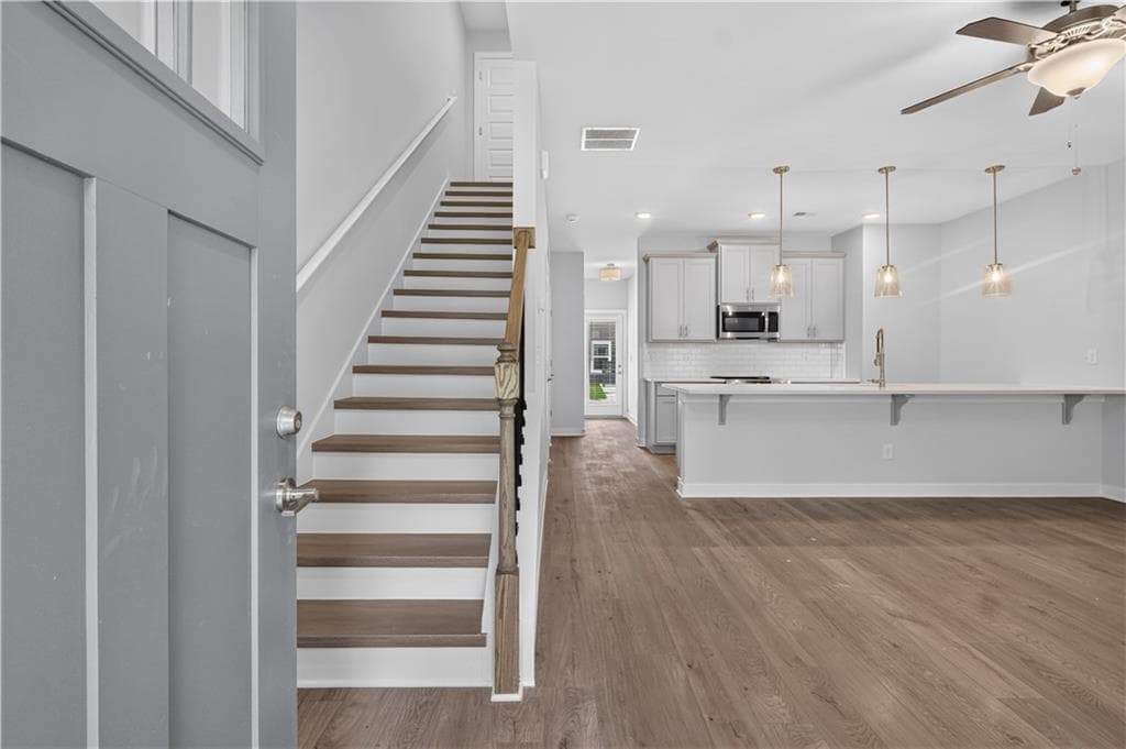 3 bedroom, 3 bathroom, 1,324 sq ft townhouse for sale at 220 Maddux Street LOT 13, Fayetteville, GA 30214 — photo 3