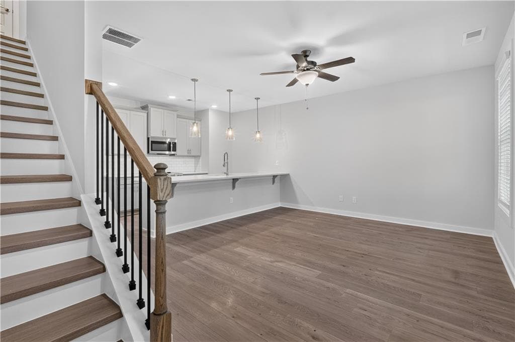 3 bedroom, 3 bathroom, 1,324 sq ft townhouse for sale at 220 Maddux Street LOT 13, Fayetteville, GA 30214 — photo 4