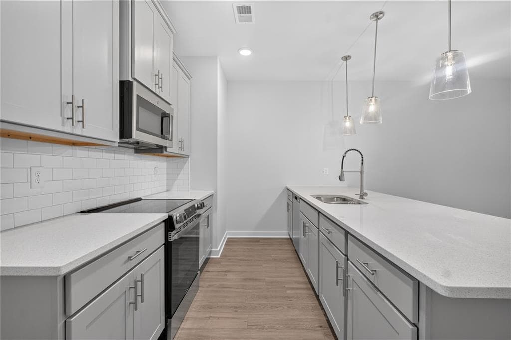 3 bedroom, 3 bathroom, 1,324 sq ft townhouse for sale at 220 Maddux Street LOT 13, Fayetteville, GA 30214 — photo 6