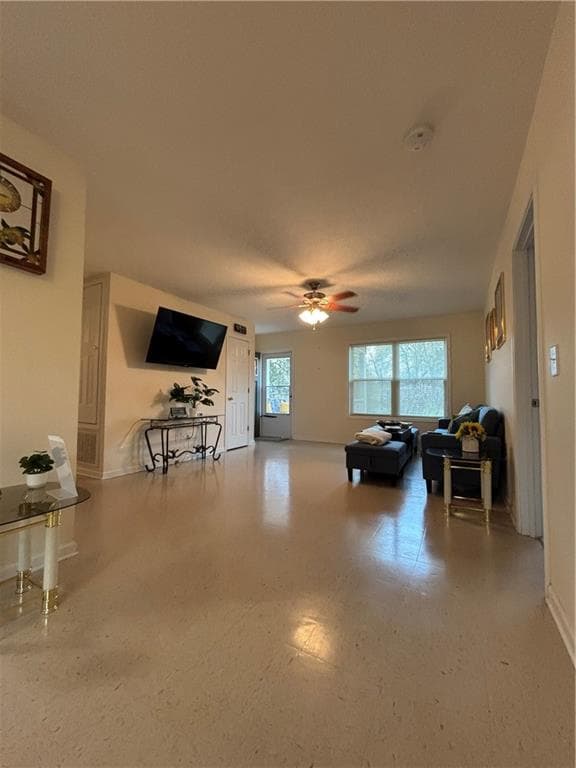 3 bedroom, 2 bathroom, 1,120 sq ft single family residence for sale at 405 Crawfordville Road, Union Point, GA 30669 — photo 4