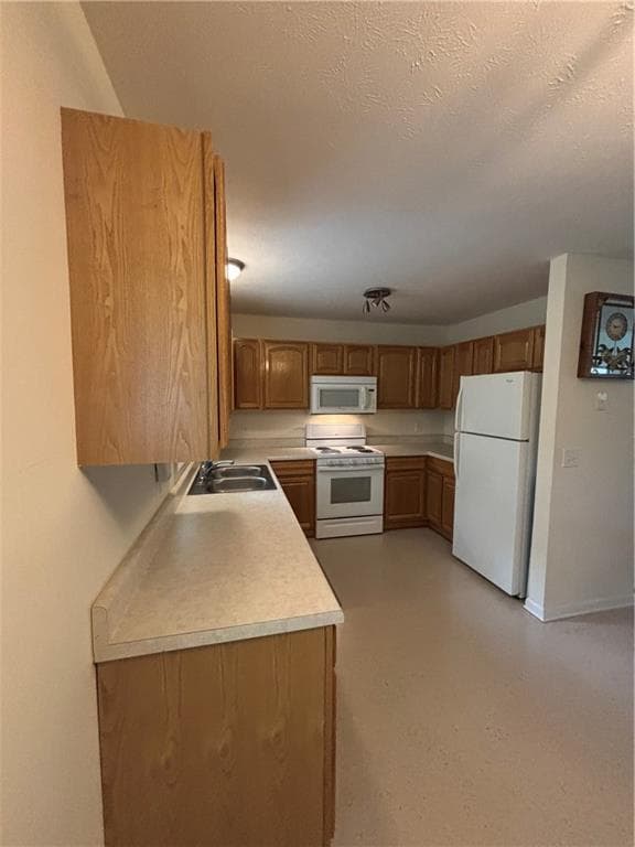 3 bedroom, 2 bathroom, 1,120 sq ft single family residence for sale at 405 Crawfordville Road, Union Point, GA 30669 — photo 5
