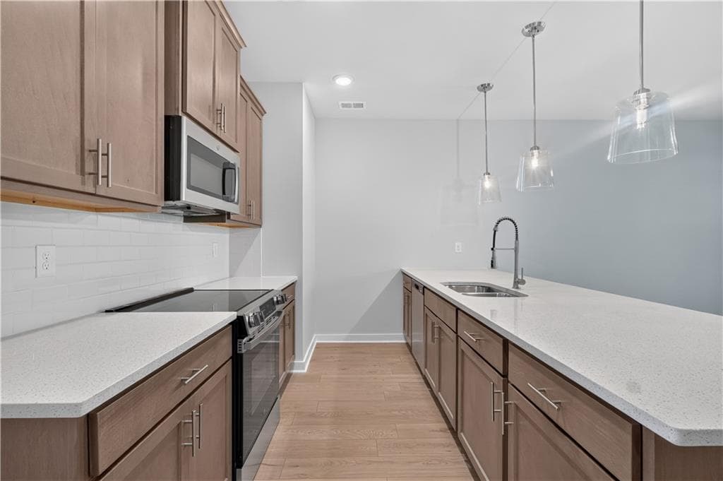 3 bedroom, 3 bathroom, 1,324 sq ft townhouse for sale at 210 Maddux Street LOT 12, Fayetteville, GA 30214 — photo 7