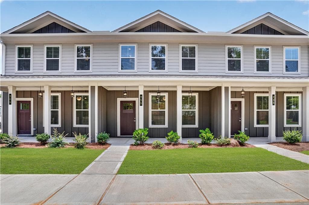 3 bedroom, 3 bathroom townhouse for sale at 255 Maddux Street LOT 18, Fayetteville, GA 30214 — photo 2
