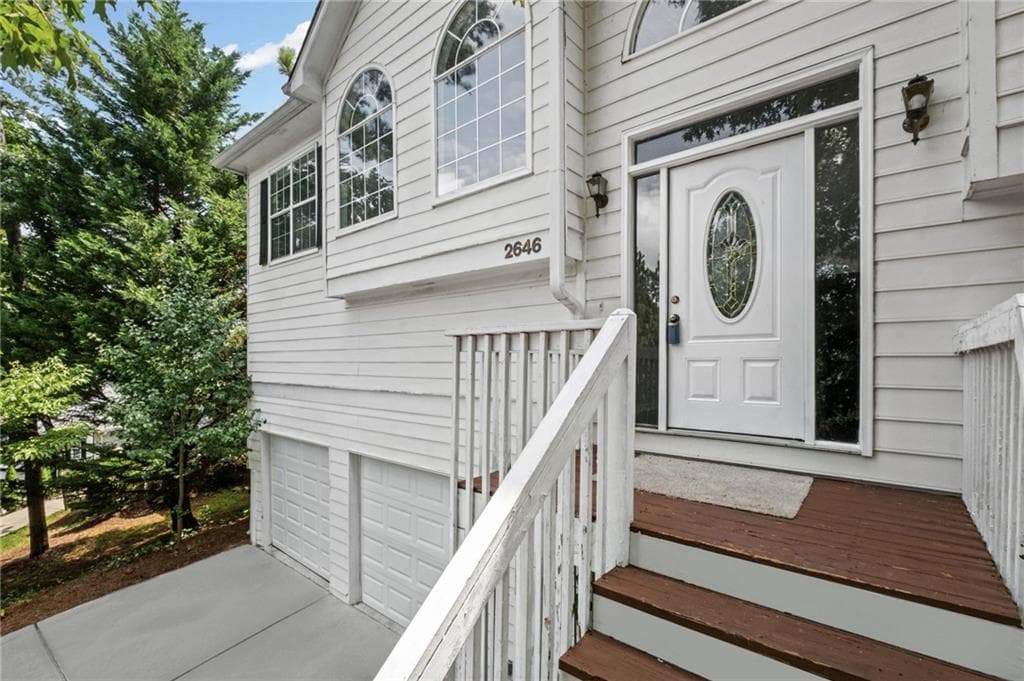 4 bedroom, 3 bathroom, 2,420 sq ft single family residence for sale at 2646 Mcguire Drive, Kennesaw, GA 30144 — photo 5