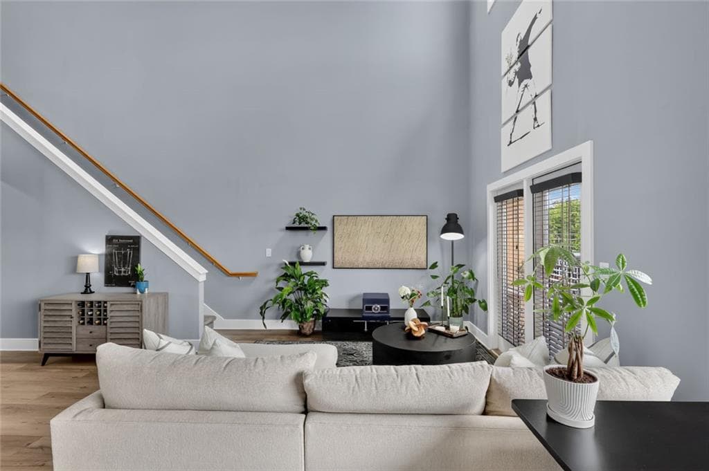 1 bedroom, 2 bathroom, 1,108 sq ft condominium for sale at 799 Hammond Drive 417, Sandy Springs, GA 30328 — photo 10
