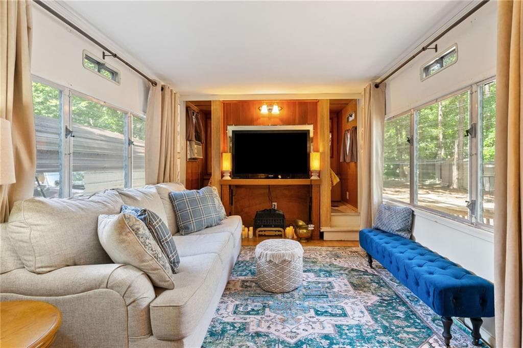 2 bedroom, 1 bathroom, 540 sq ft single family residence for sale at 1000 Delta Drive, Canton, GA 30114 — photo 3