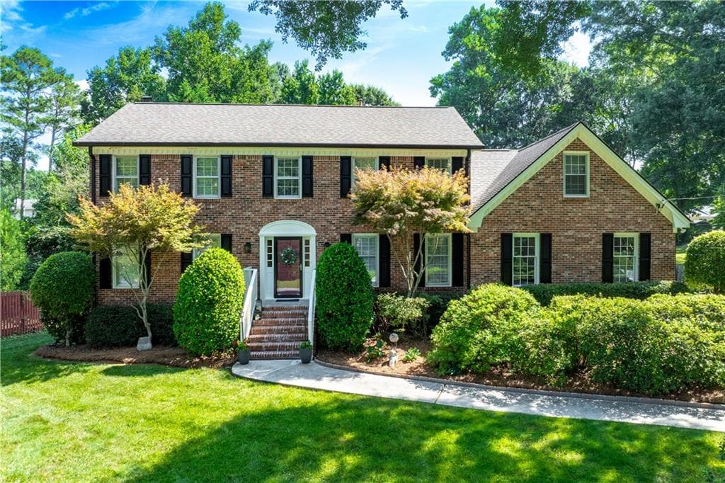 4 bedroom, 3 bathroom, 2,830 sq ft single family residence for sale at 526 Wagon Wheel Climb, Lawrenceville, GA 30044 — photo 1 of 22