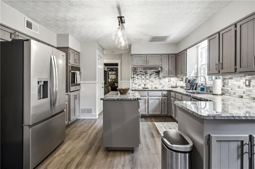 4 bedroom, 3 bathroom, 2,830 sq ft single family residence for sale at 526 Wagon Wheel Climb, Lawrenceville, GA 30044 — photo 2