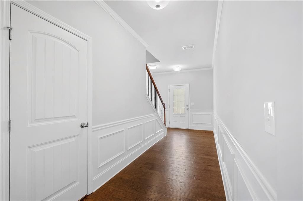 5 bedroom, 3 bathroom, 2,368 sq ft single family residence for sale at 4335 Huron Drive, Cumming, GA 30028 — photo 9