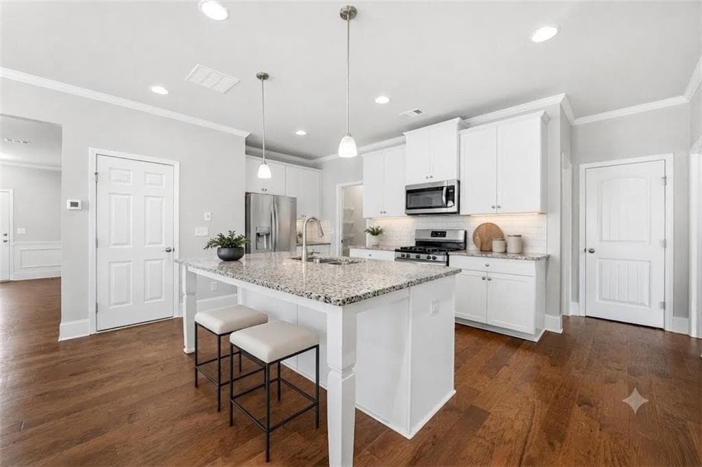 5 bedroom, 3 bathroom, 2,368 sq ft single family residence for sale at 4335 Huron Drive, Cumming, GA 30028 — photo 10
