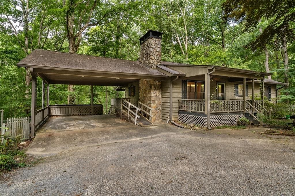 3 bedroom, 3 bathroom, 2,009 sq ft single family residence for sale at 368 Still Hollow Road, Jasper, GA 30143