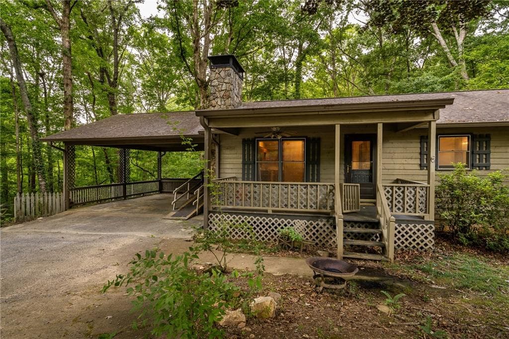 3 bedroom, 3 bathroom, 2,009 sq ft single family residence for sale at 368 Still Hollow Road, Jasper, GA 30143 — photo 6